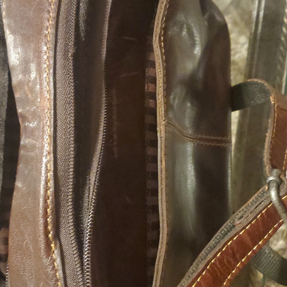 Shoulder Bag - Picture 4 of 5